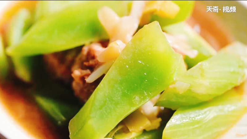 莴苣烧肉圆
